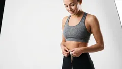 Auch faule Menschen wollen einen straffen Bauch: 3 Übungen und 3 Minuten für einen flachen Bauch – Expertentipps